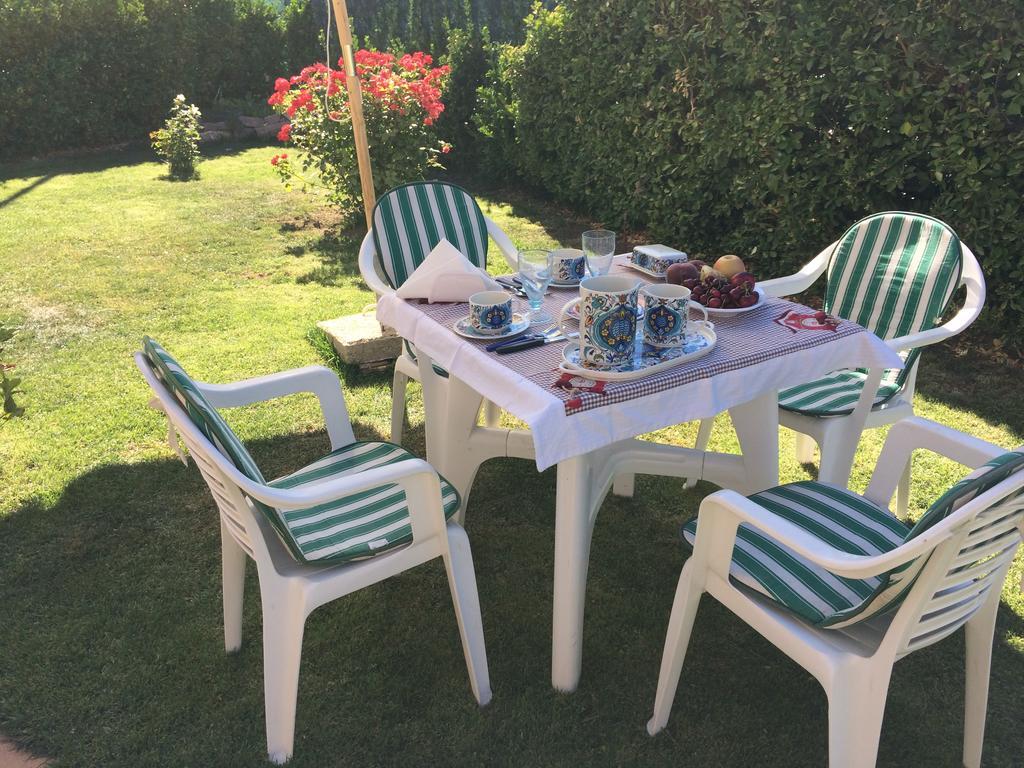 Sa Mariposa Bed and Breakfast Ittiri Εξωτερικό φωτογραφία